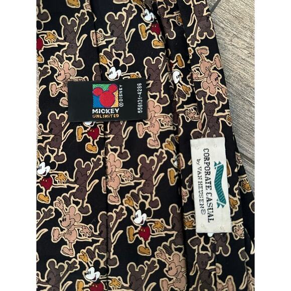 Mickey & Co Casual Van Heusen Mickey Mouse Atlas Design Print Tie Necktie - Picture 3 of 3